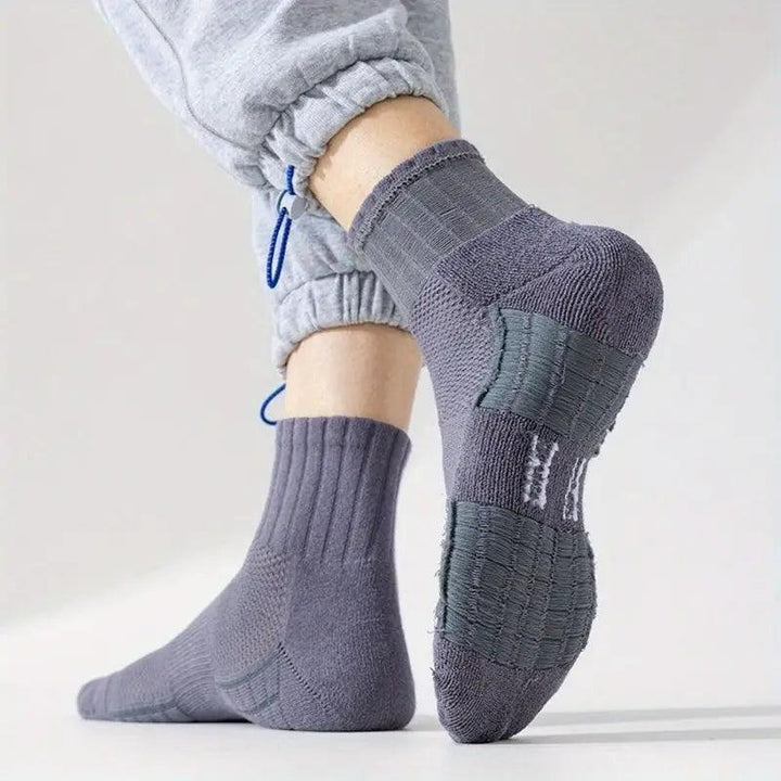 SOCKIVA Vibrant Edition – Cushioned Crew Socks With 180° Airflow Design (Unisex) - image 3