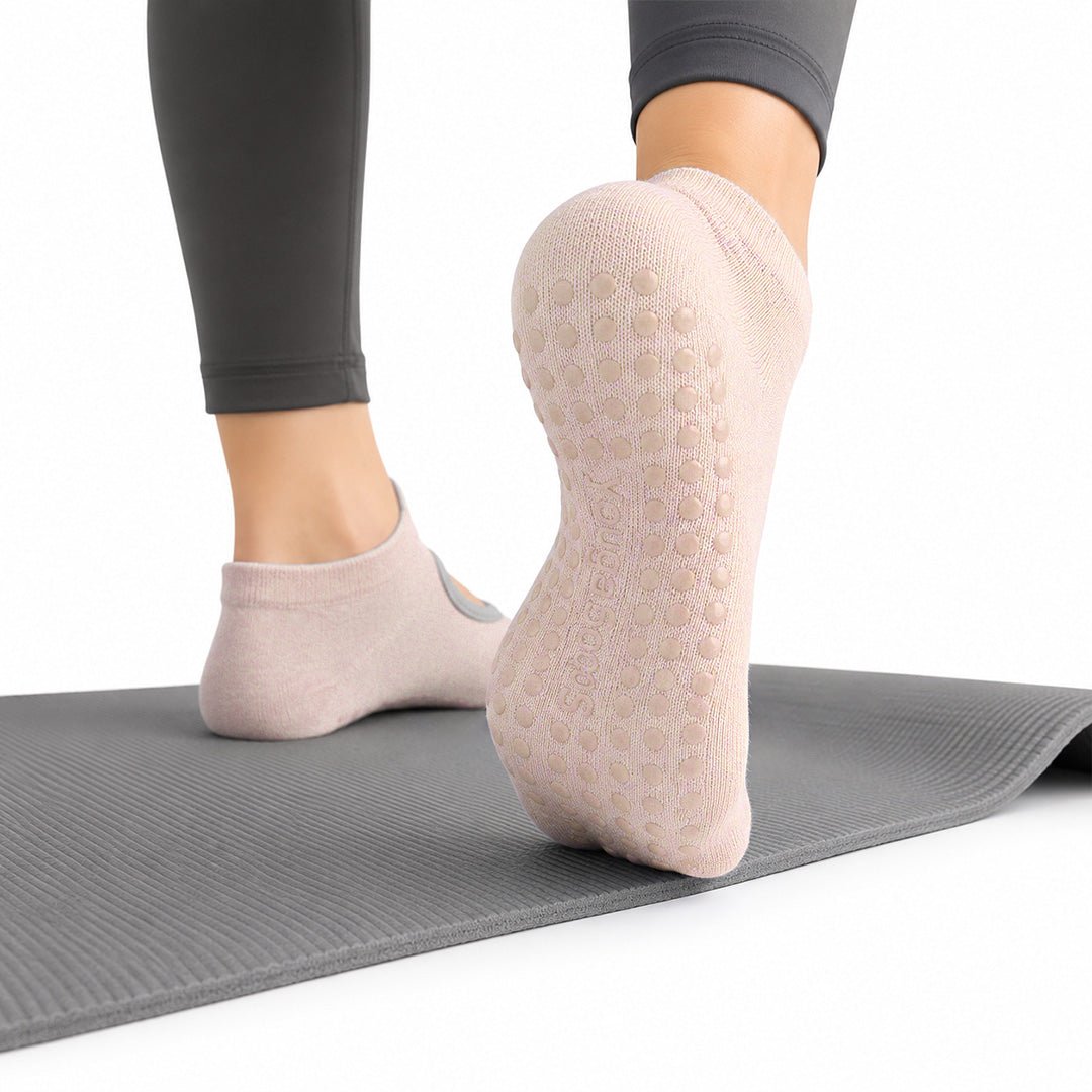 SOCKIVA Women'S Yoga/Pilates Studio Socks- Cream - image 1